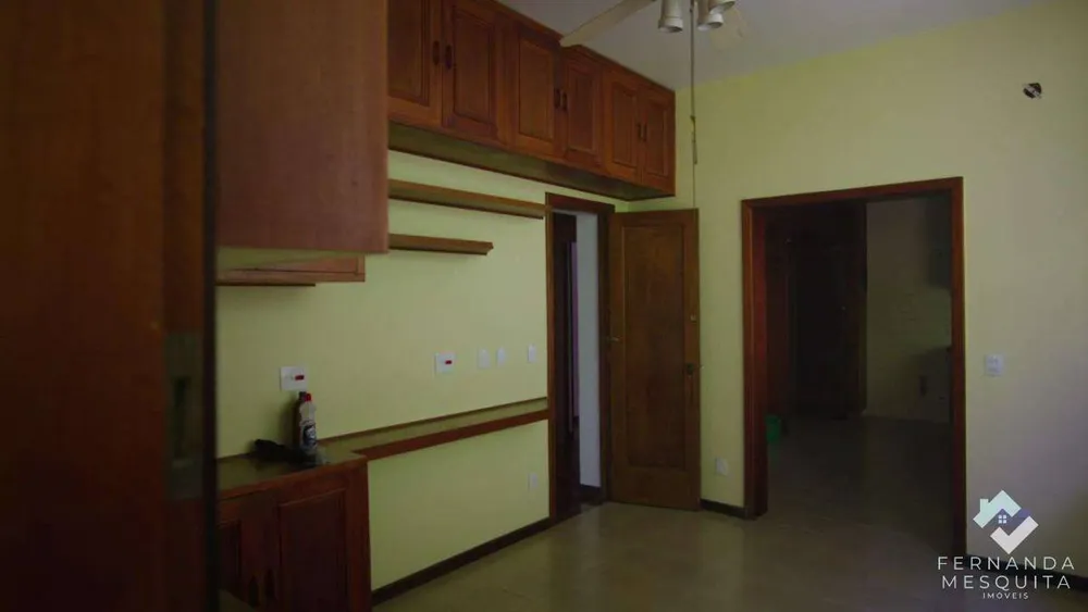 Casa, 5 quartos, 240 m² - Foto 9
