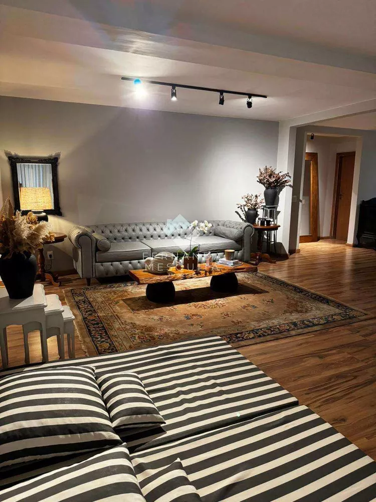 Casa, 4 quartos, 270 m² - Foto 44