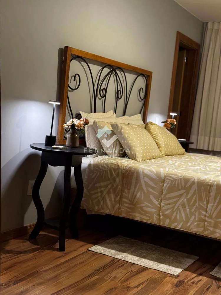 Casa, 4 quartos, 270 m² - Foto 11