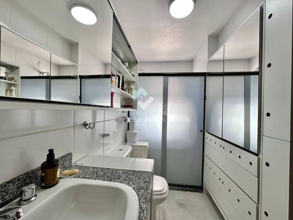 Apartamento à venda com 2 quartos, 103m² - Foto 2