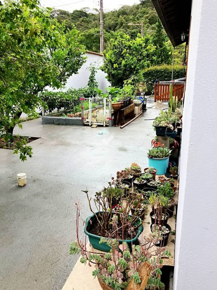 Casa de Condomínio à venda com 3 quartos, 133m² - Foto 2