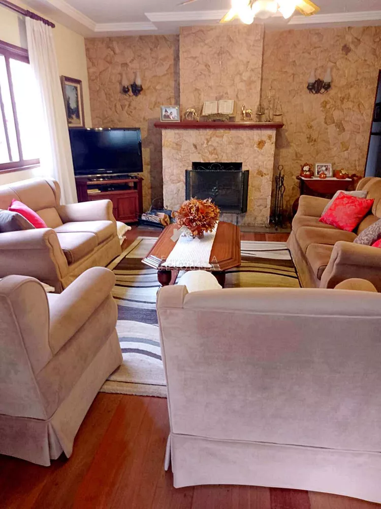 Casa, 3 quartos, 141 m² - Foto 2