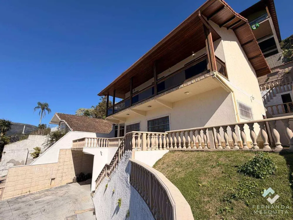 Casa, 4 quartos, 195 m² - Foto 2