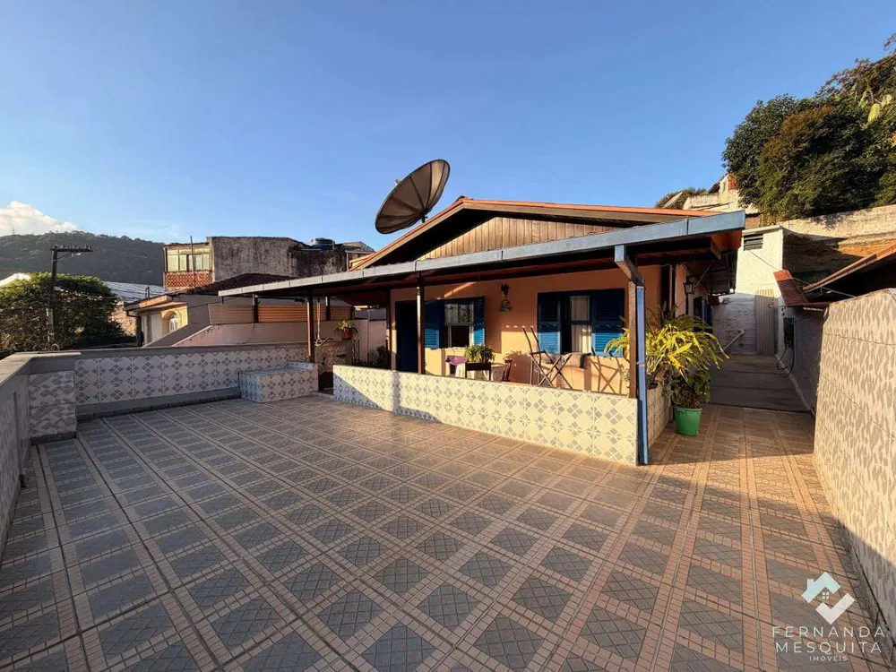 Casa, 3 quartos, 122 m² - Foto 2