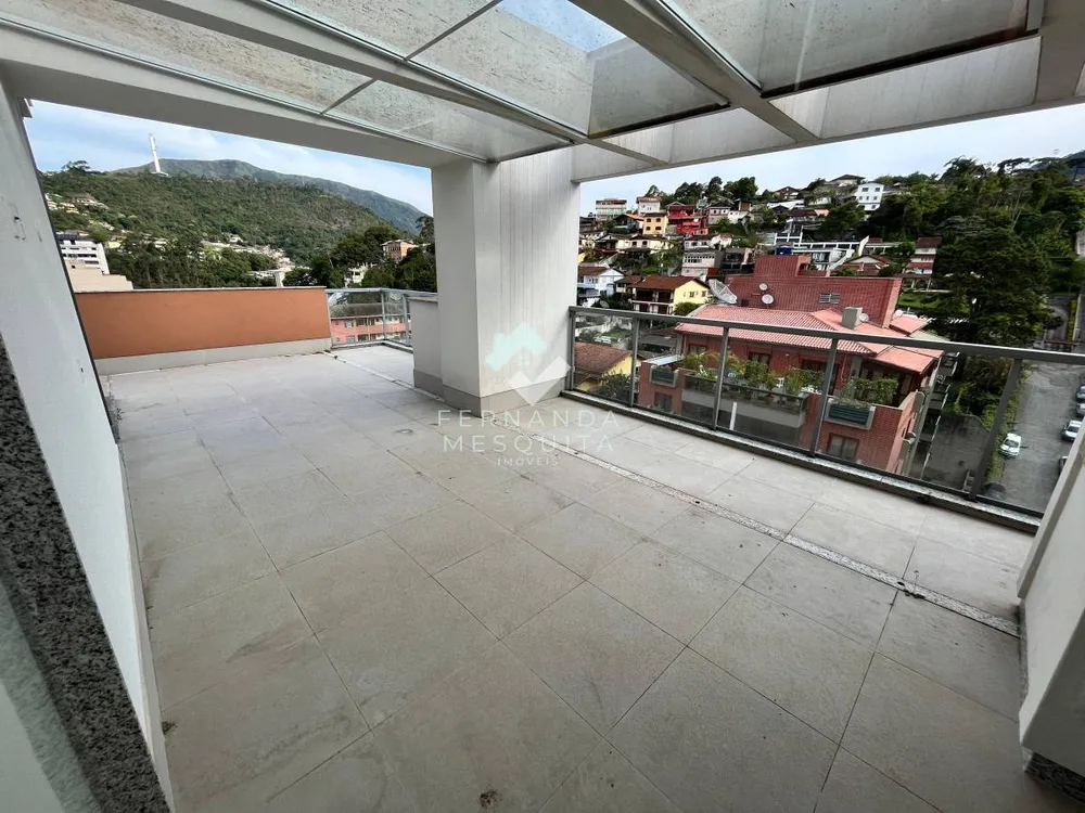 Cobertura, 3 quartos, 207 m² - Foto 2