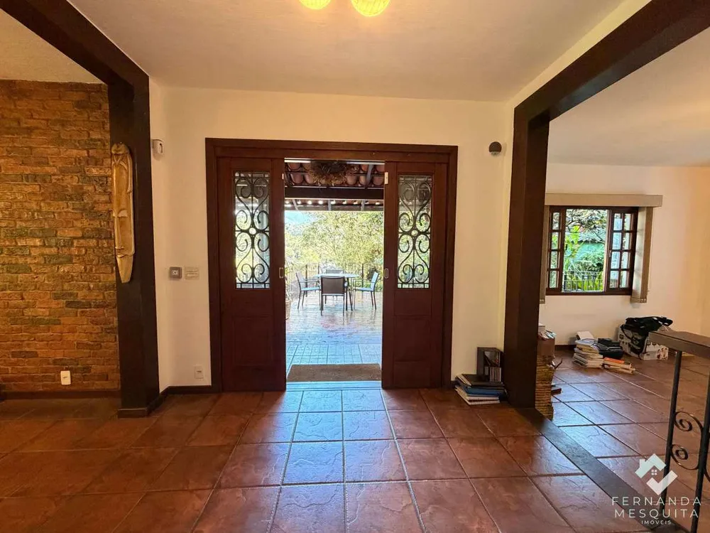 Casa, 5 quartos, 189 m² - Foto 2