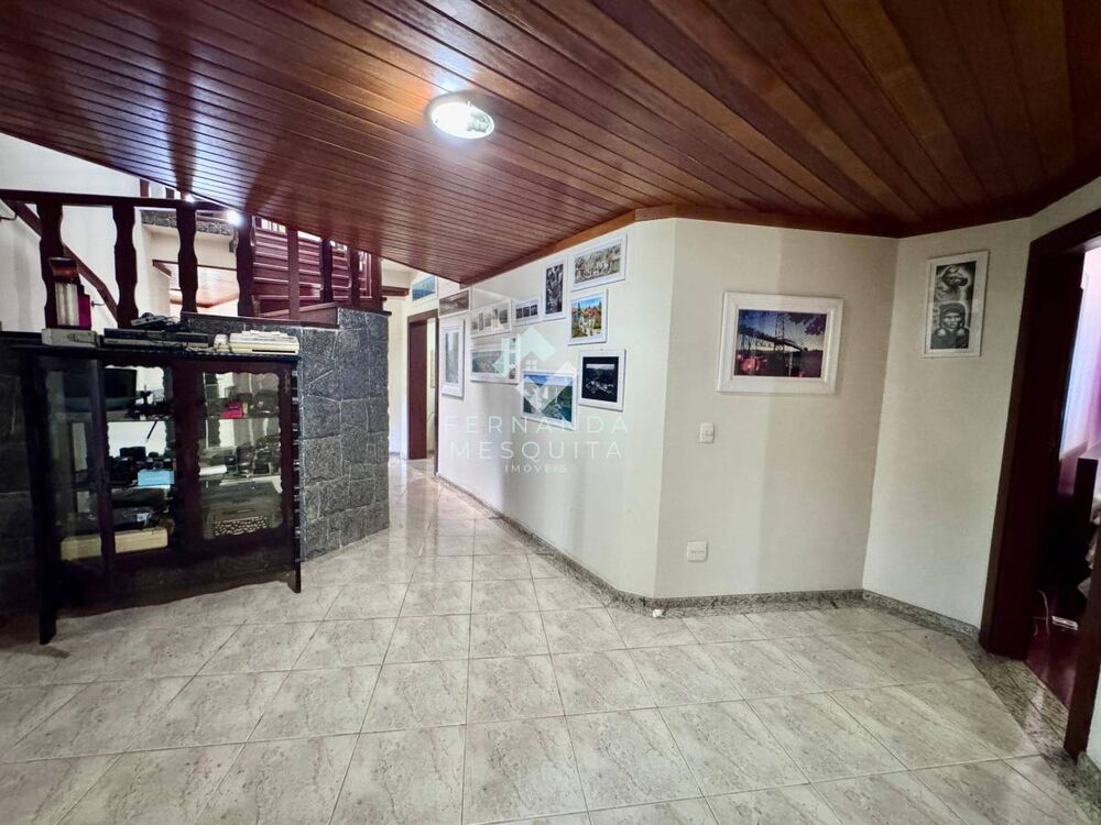 Casa de Condomínio à venda com 6 quartos, 476m² - Foto 4