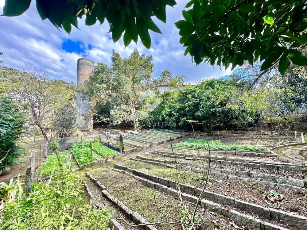 Chácara à venda com 5 quartos, 612m² - Foto 3