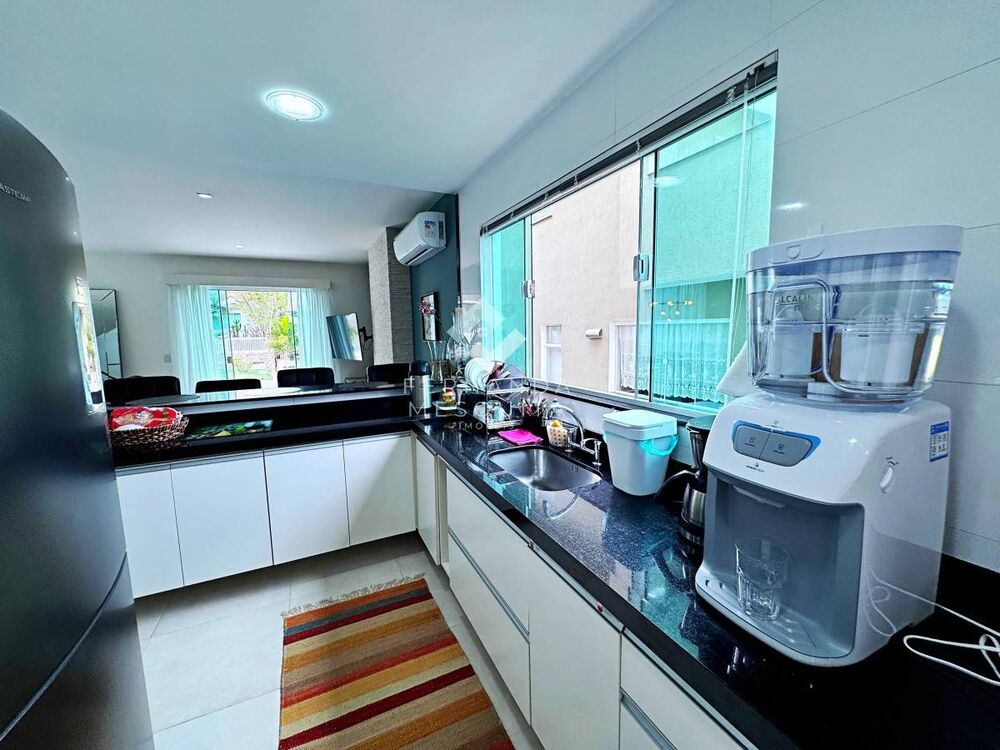 Casa de Condomínio à venda com 4 quartos, 350m² - Foto 6