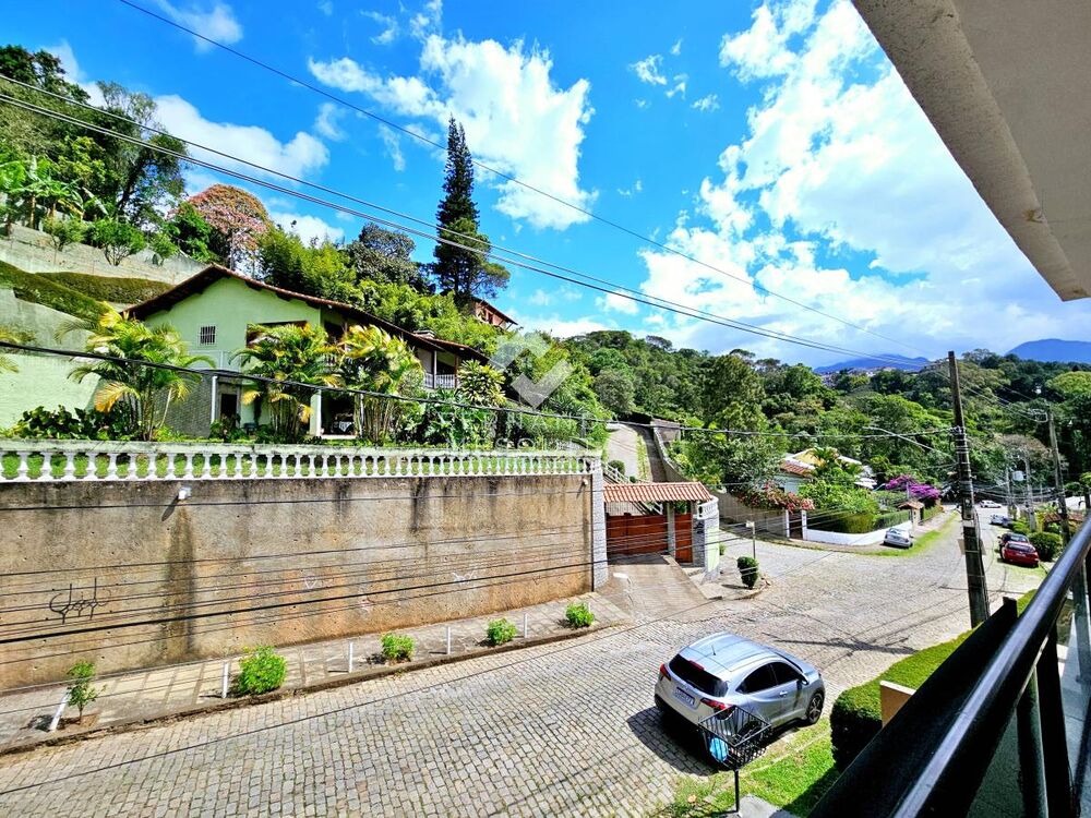 Apartamento à venda com 2 quartos, 80m² - Foto 1