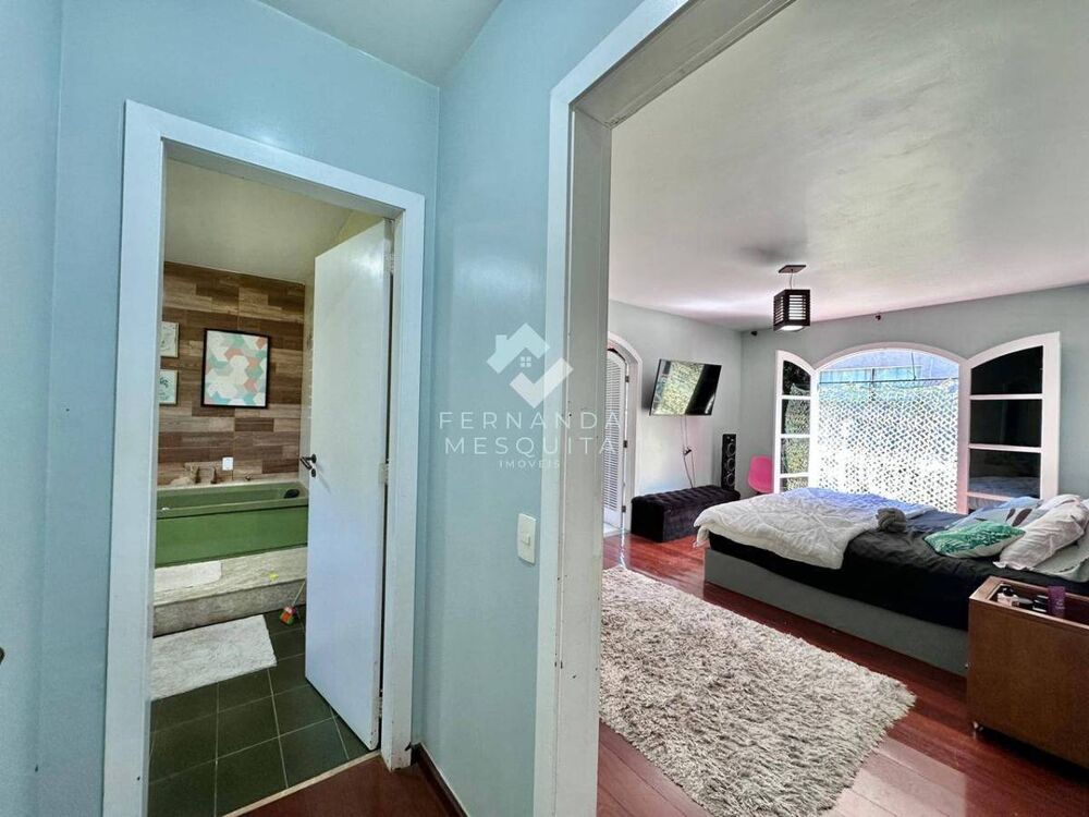 Casa à venda com 5 quartos, 247m² - Foto 5