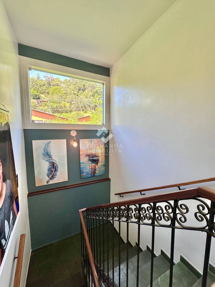 Casa à venda com 5 quartos, 247m² - Foto 7