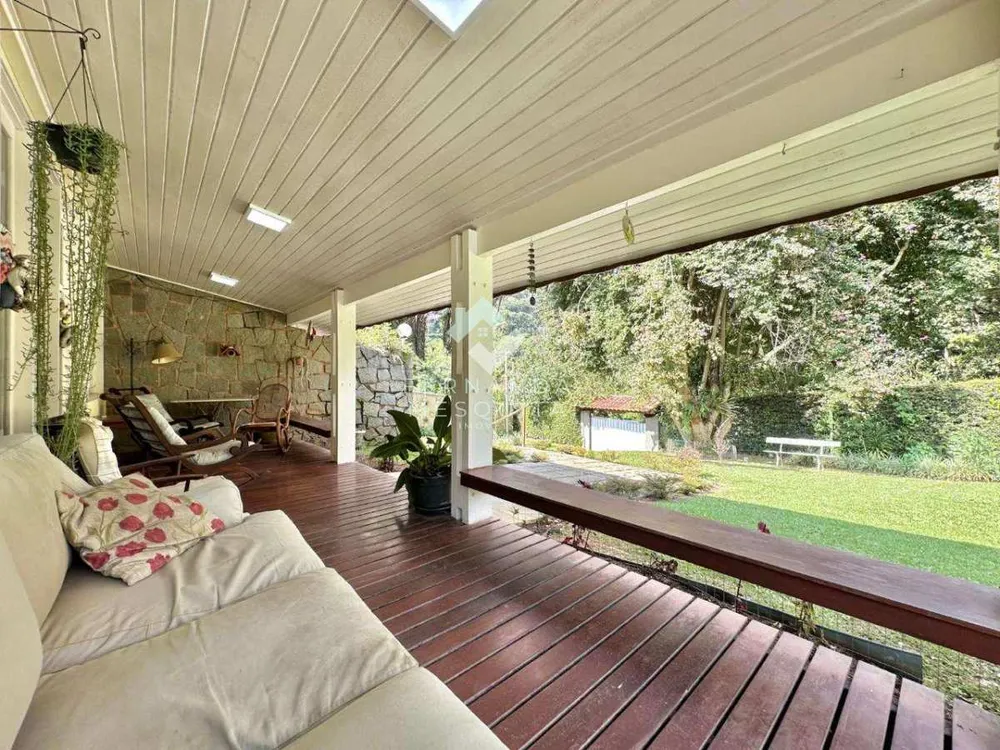 Casa, 5 quartos, 269 m² - Foto 2