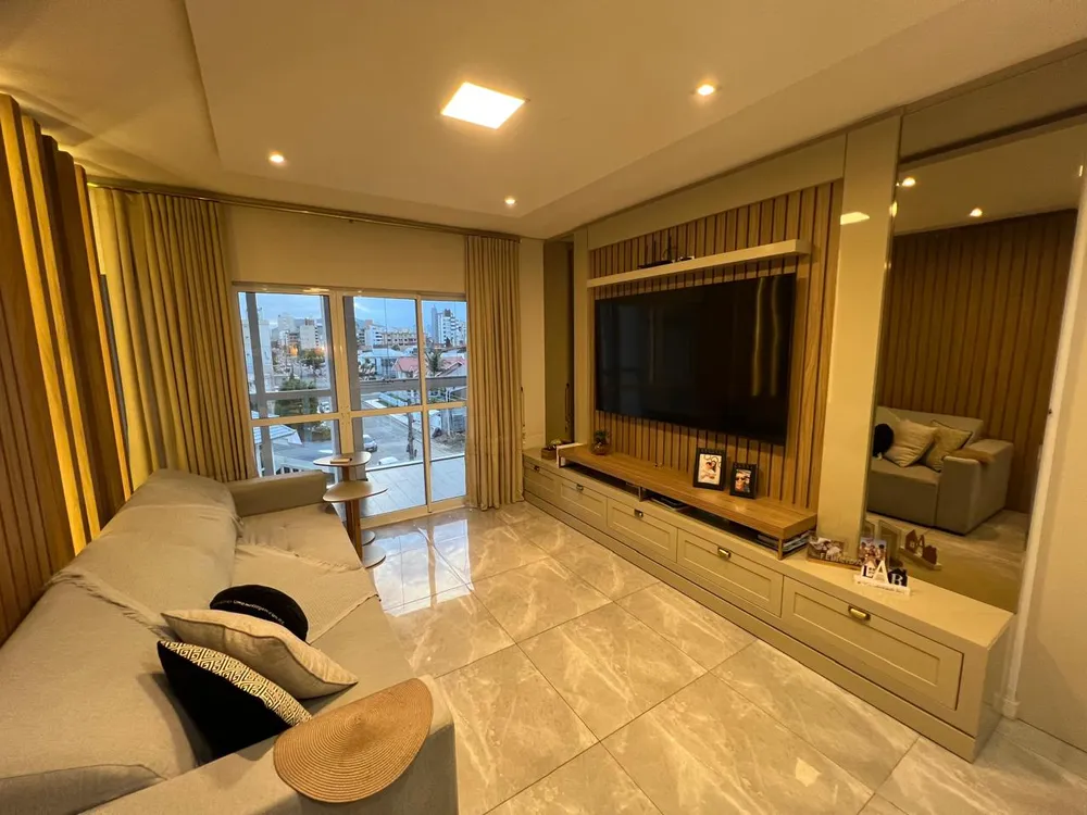 Apartamento, 3 quartos, 132 m² - Foto 1