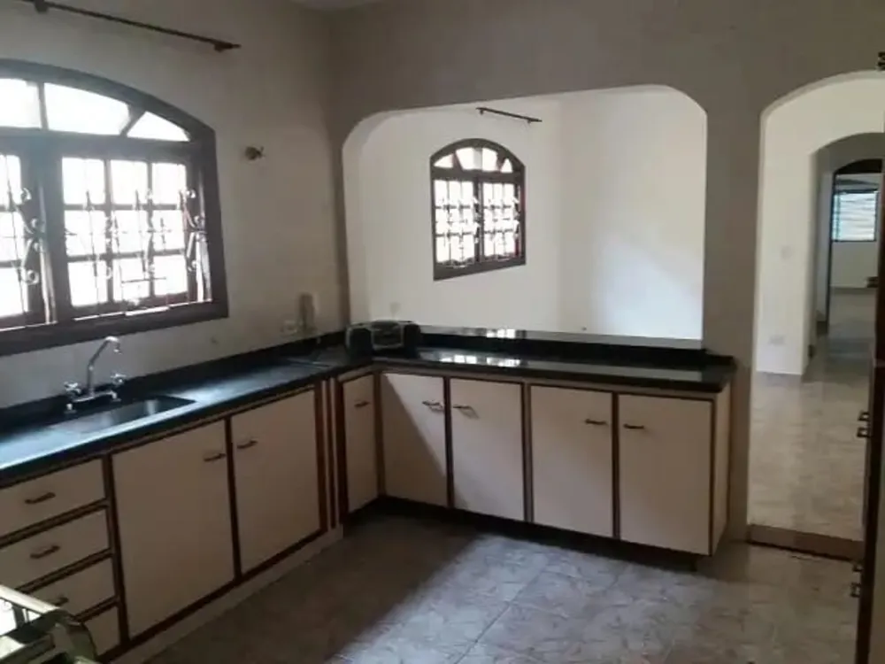 Sobrado, 3 quartos, 272 m² - Foto 1