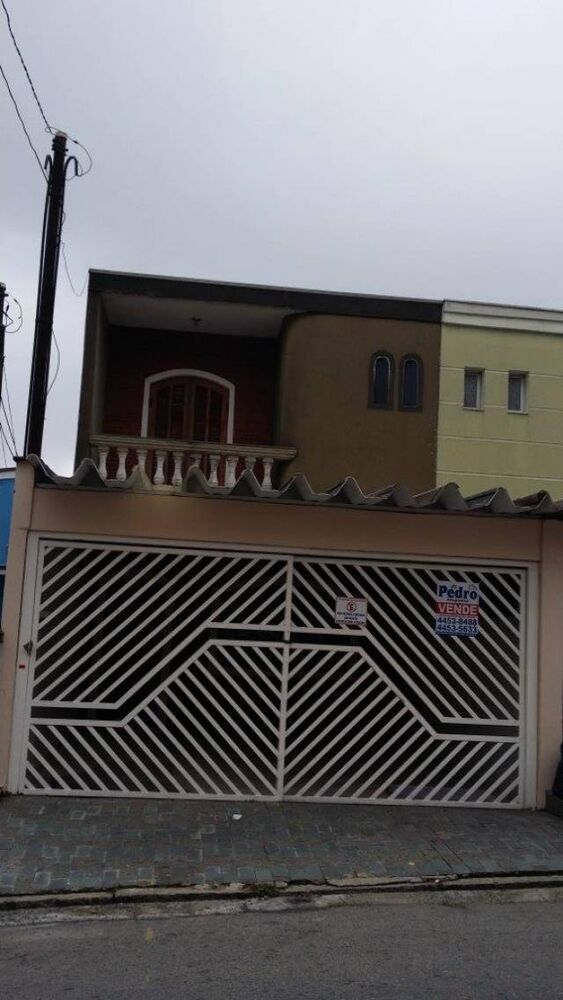 Sobrado, 3 quartos, 218 m² - Foto 1