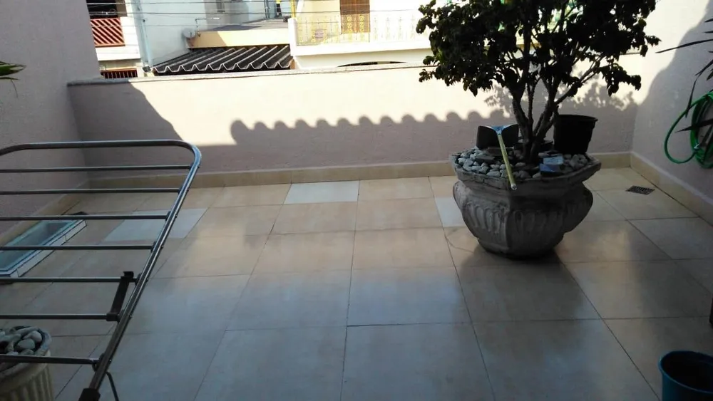 Sobrado, 3 quartos, 196 m² - Foto 2