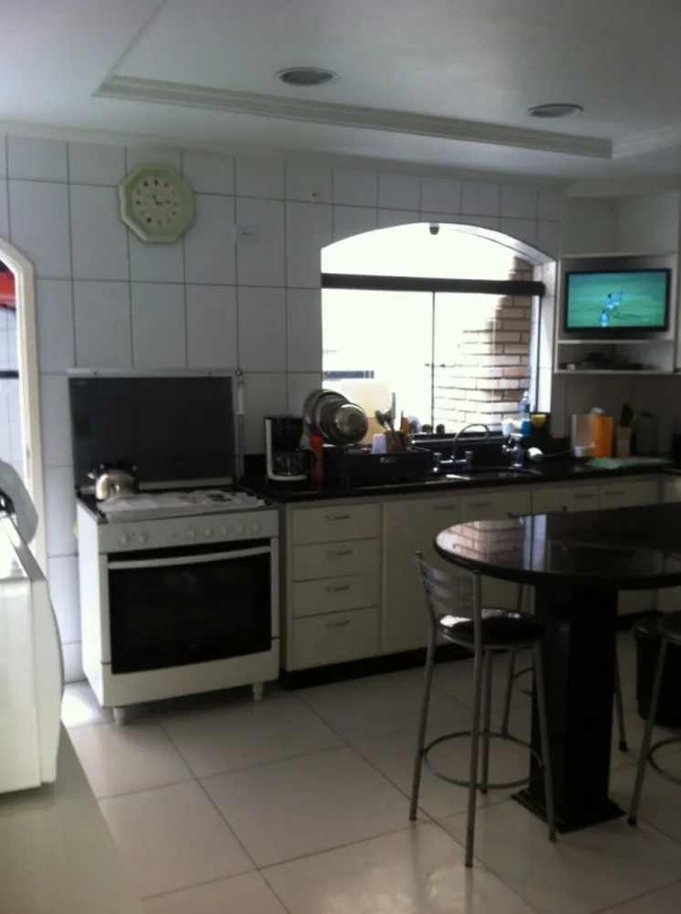 Sobrado, 3 quartos, 196 m² - Foto 3