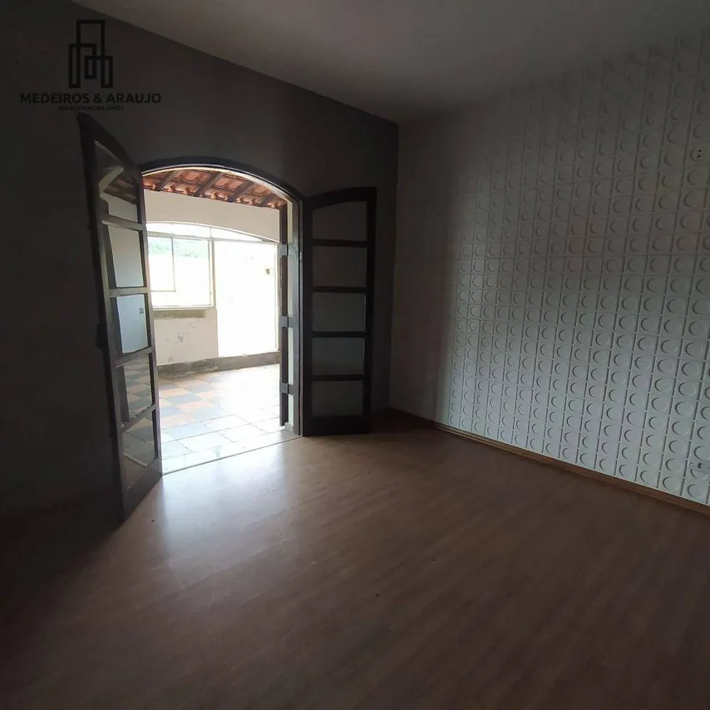 Casa, 4 quartos, 210 m² - Foto 4