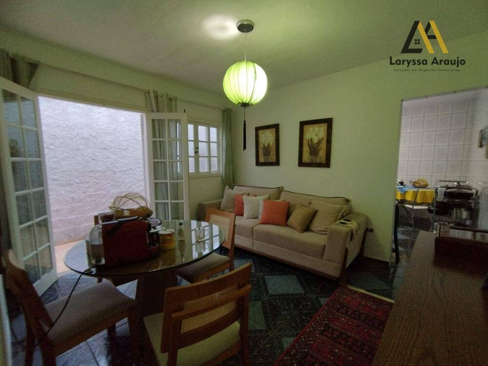 Casa à venda com 1 quarto, 60m² - Foto 1