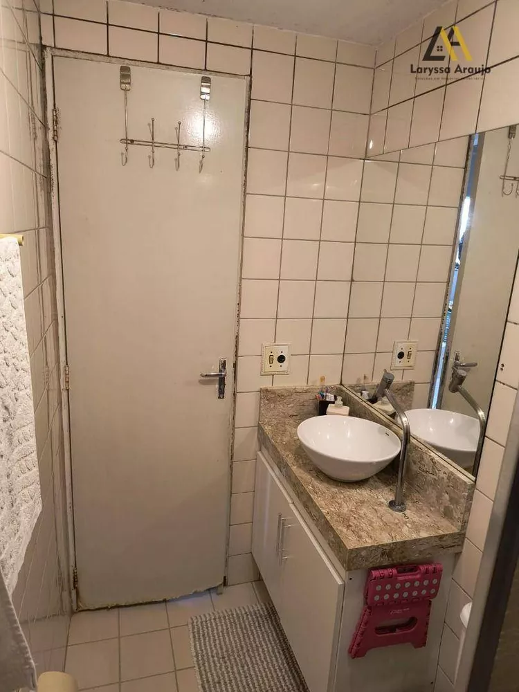 Apartamento à venda com 2 quartos, 61m² - Foto 1