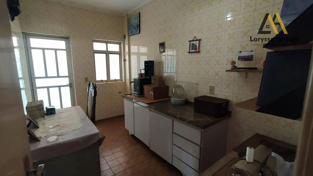 Casa, 5 quartos, 250 m² - Foto 15