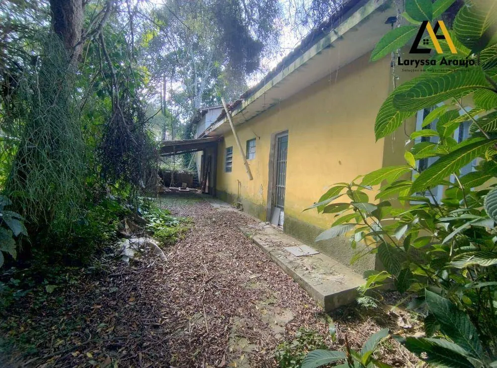 Chácara, 2 quartos, 1112 m² - Foto 2