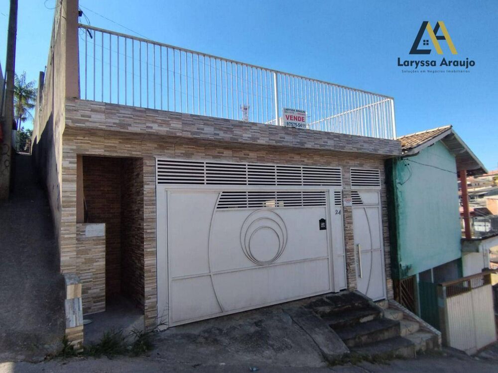 Casa à venda com 3 quartos, 110m² - Foto 1