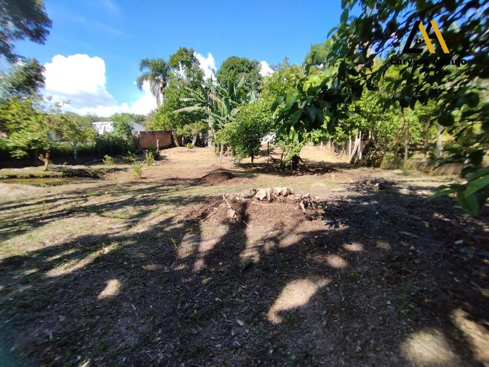 Chácara, 3 quartos, 1100 m² - Foto 1