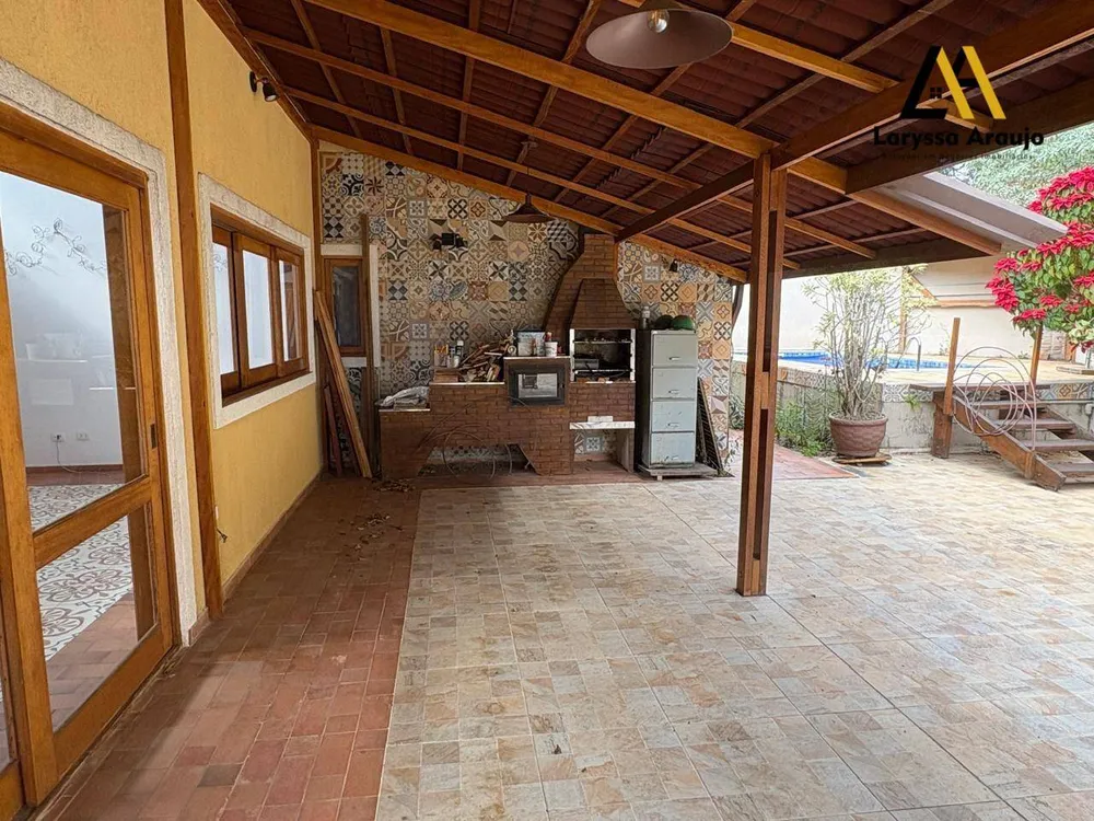 Casa, 3 quartos, 280 m² - Foto 1