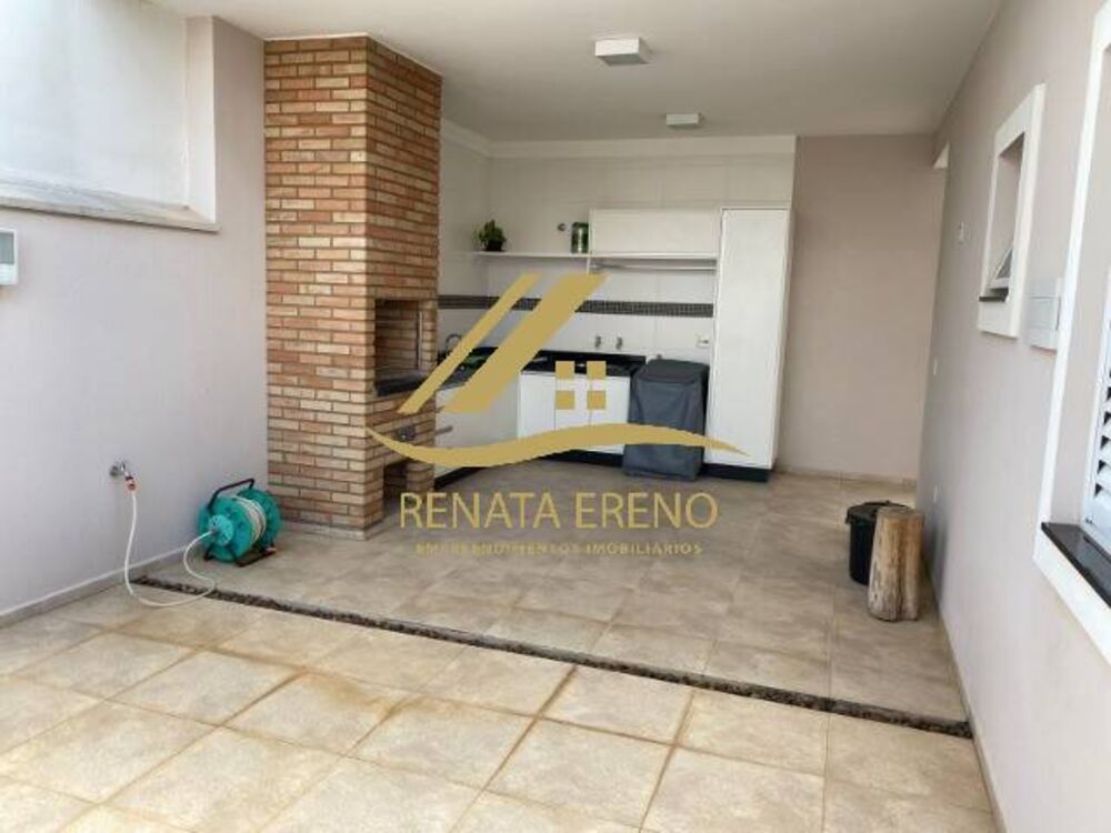 Casa de Condomínio à venda com 3 quartos, 250m² - Foto 1