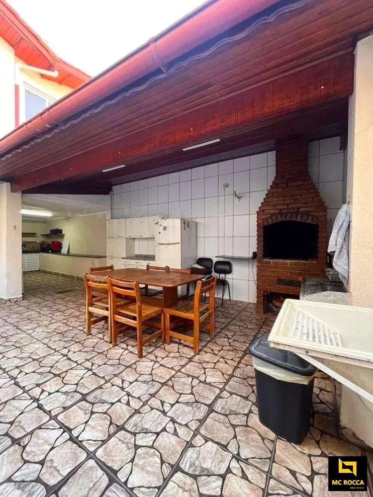 Casa, 4 quartos, 250 m² - Foto 13