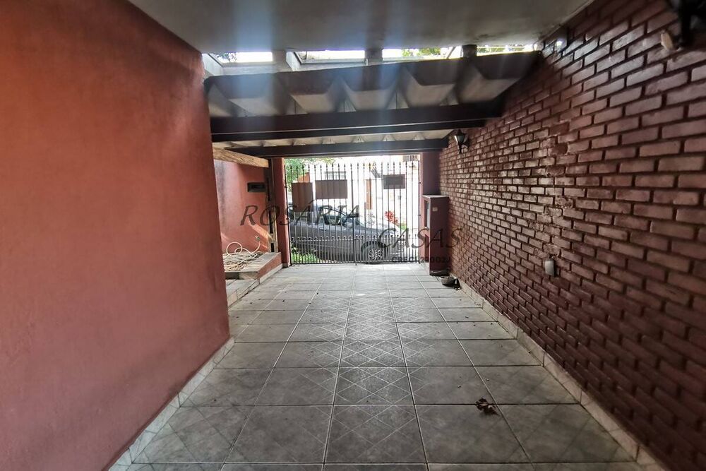 Casa, 2 quartos, 250 m² - Foto 1
