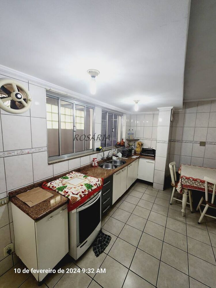 Casa, 3 quartos, 141 m² - Foto 3