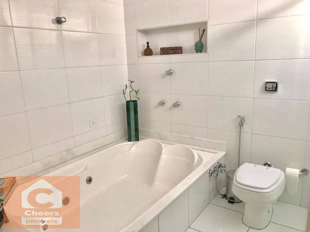 Apartamento, 3 quartos, 184 m² - Foto 1