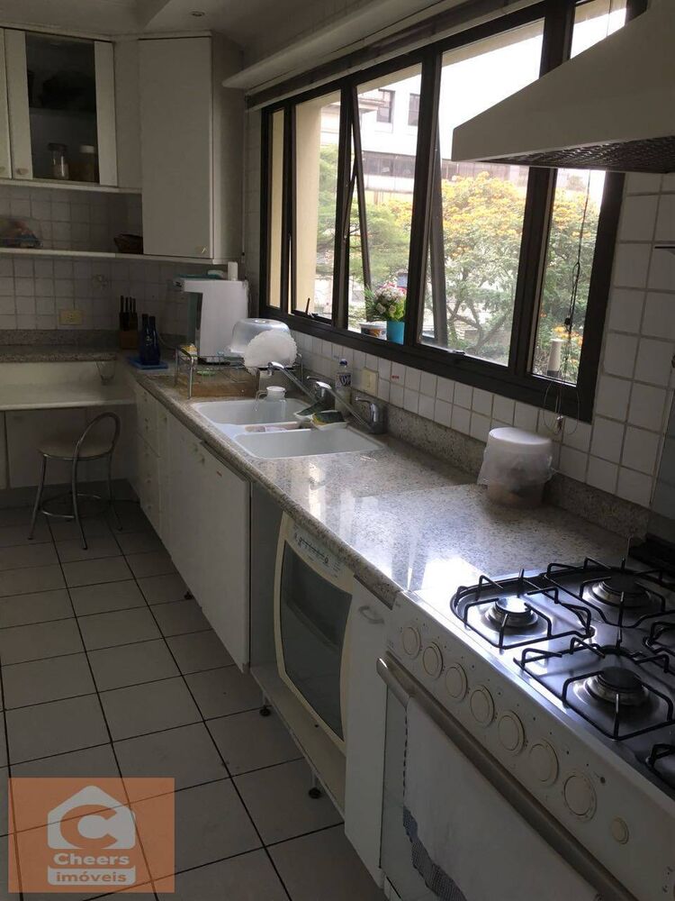 Apartamento, 3 quartos, 225 m² - Foto 2
