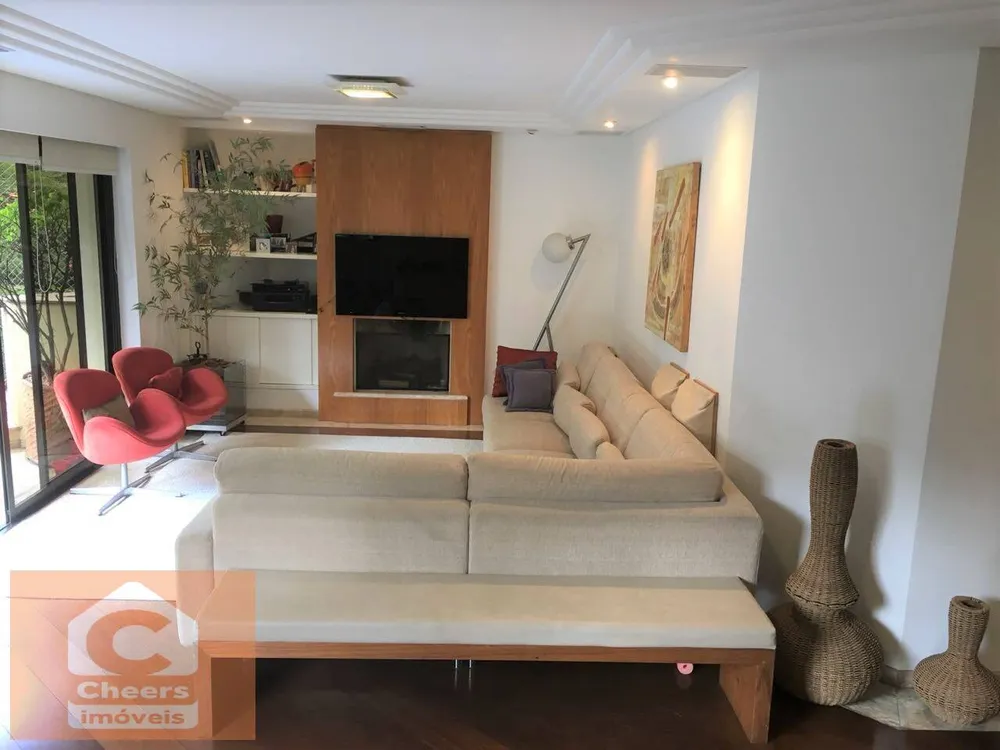 Apartamento, 3 quartos, 225 m² - Foto 1