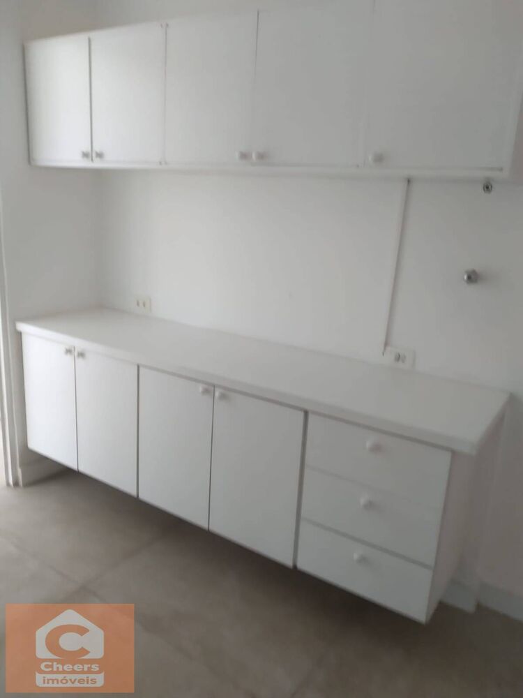 Apartamento para alugar com 3 quartos, 190m² - Foto 4