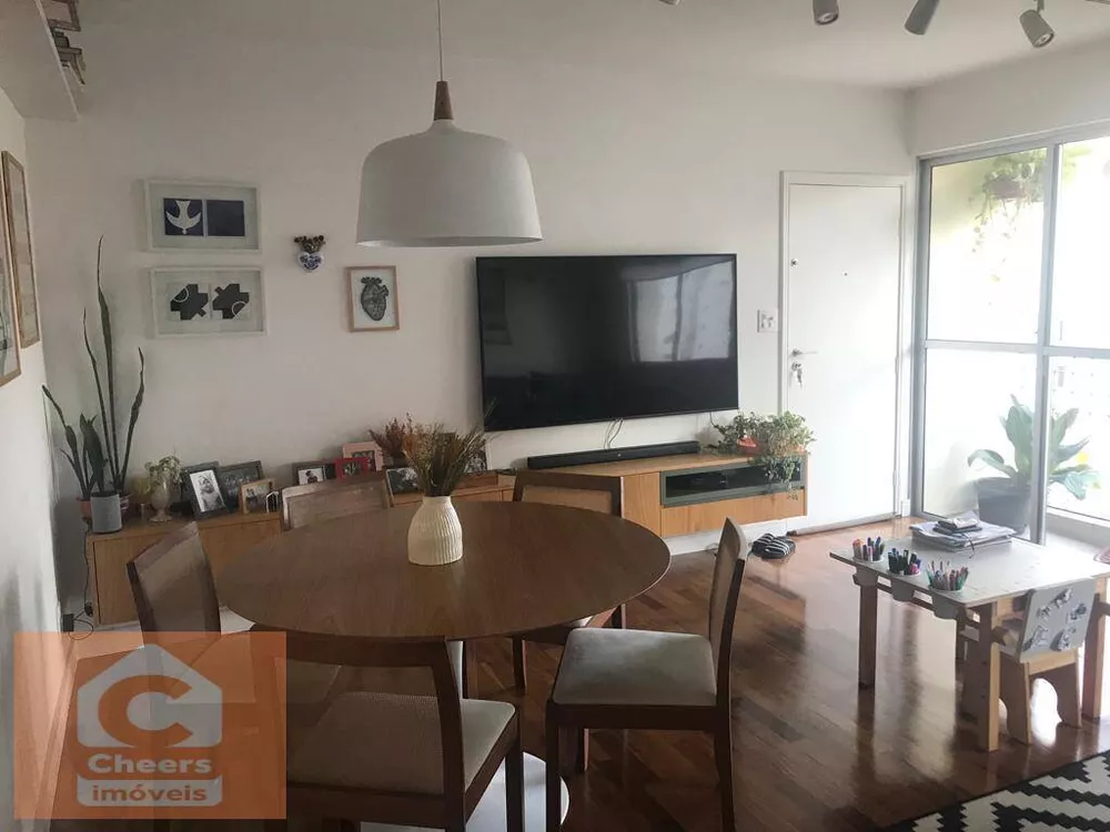 Apartamento à venda com 3 quartos, 110m² - Foto 1