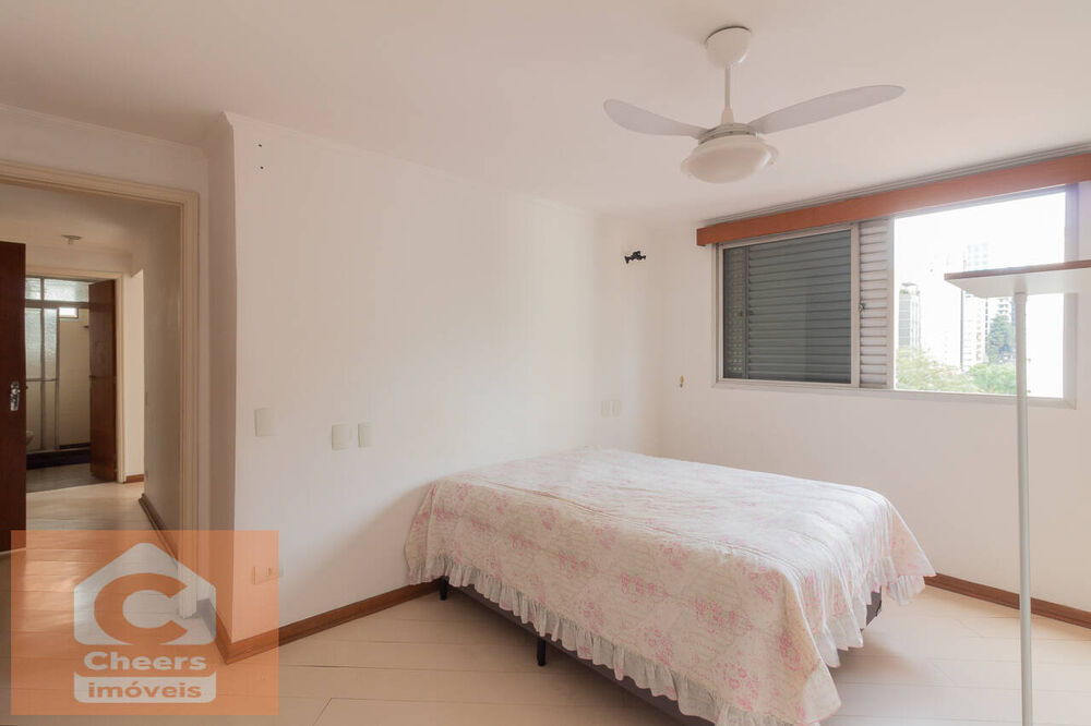 Apartamento à venda com 3 quartos, 142m² - Foto 1