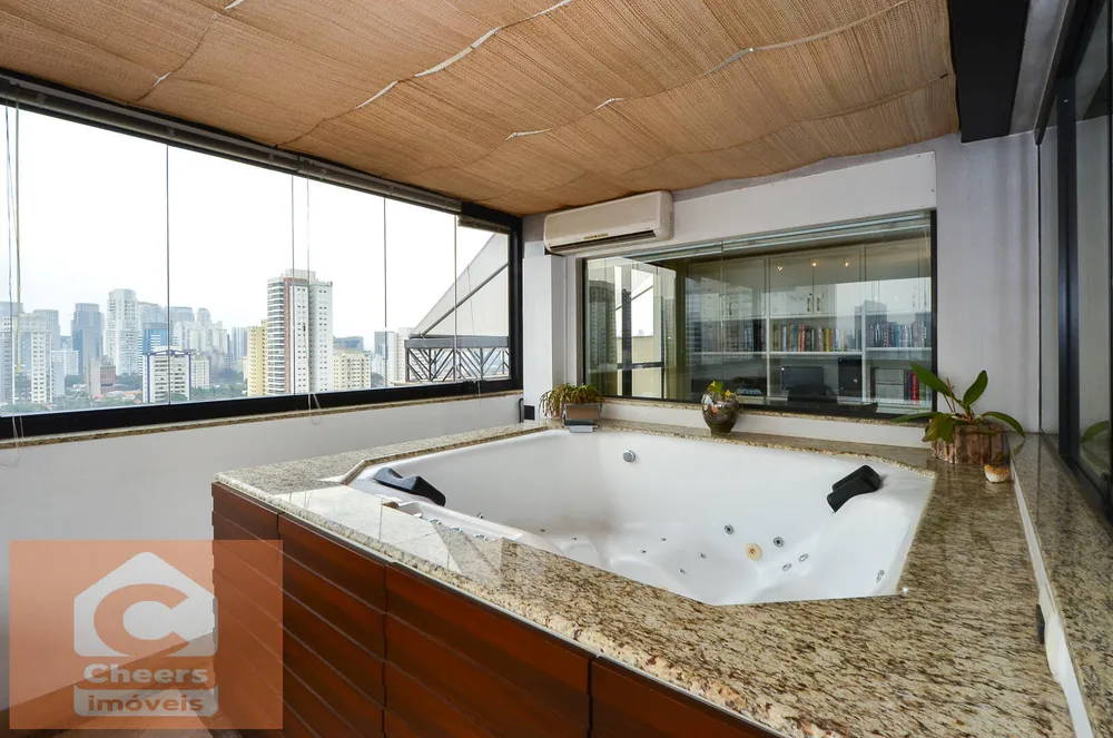Cobertura, 3 quartos, 178 m² - Foto 2
