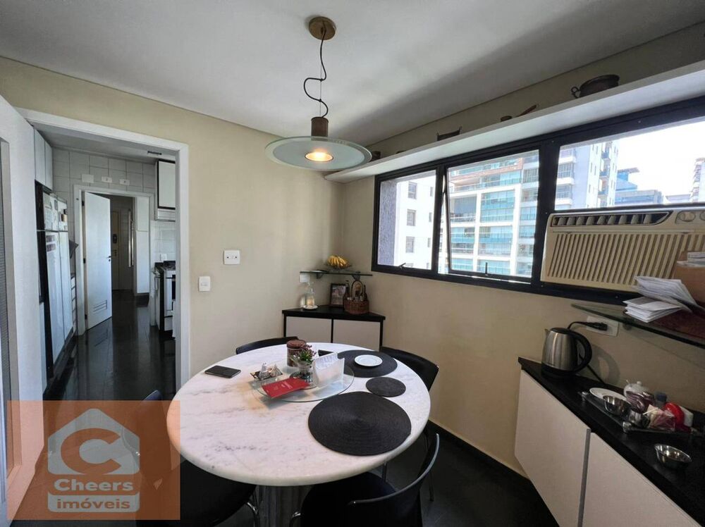 Apartamento, 4 quartos, 220 m² - Foto 1