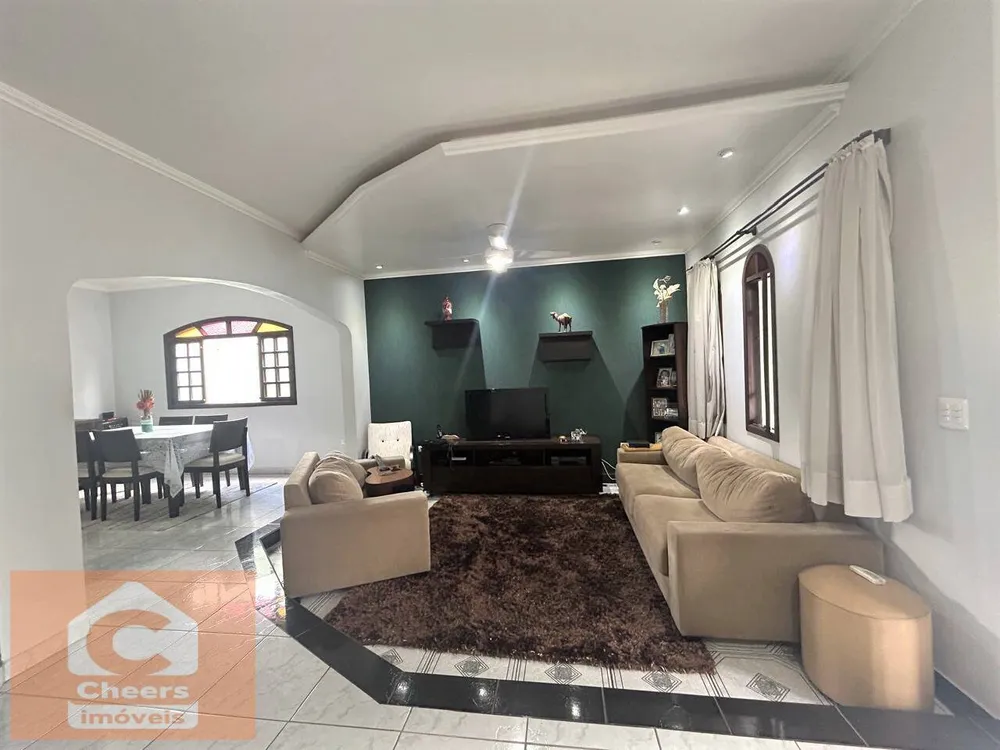 Casa, 4 quartos, 190 m² - Foto 2