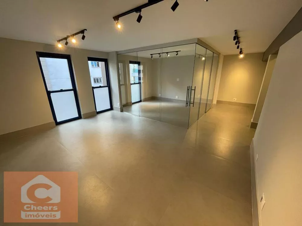 Apartamento à venda com 2 quartos, 82m² - Foto 3