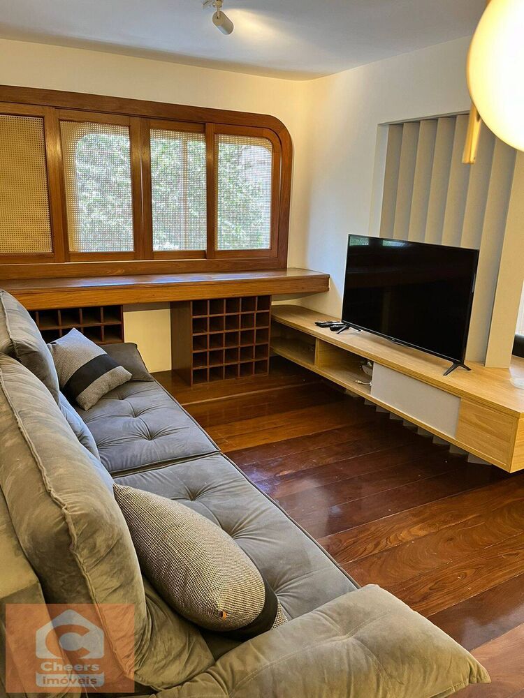 Apartamento para alugar com 3 quartos, 185m² - Foto 1