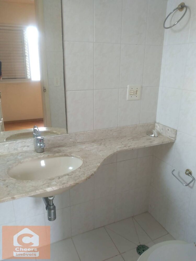 Apartamento à venda com 3 quartos, 75m² - Foto 4