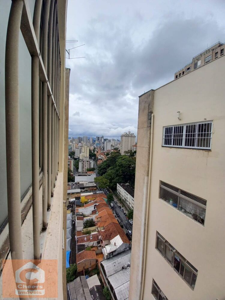 Apartamento à venda com 2 quartos, 70m² - Foto 13