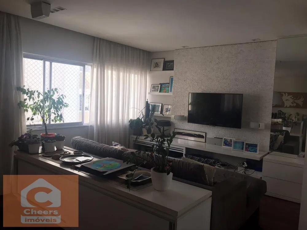 Apartamento, 3 quartos, 220 m² - Foto 1