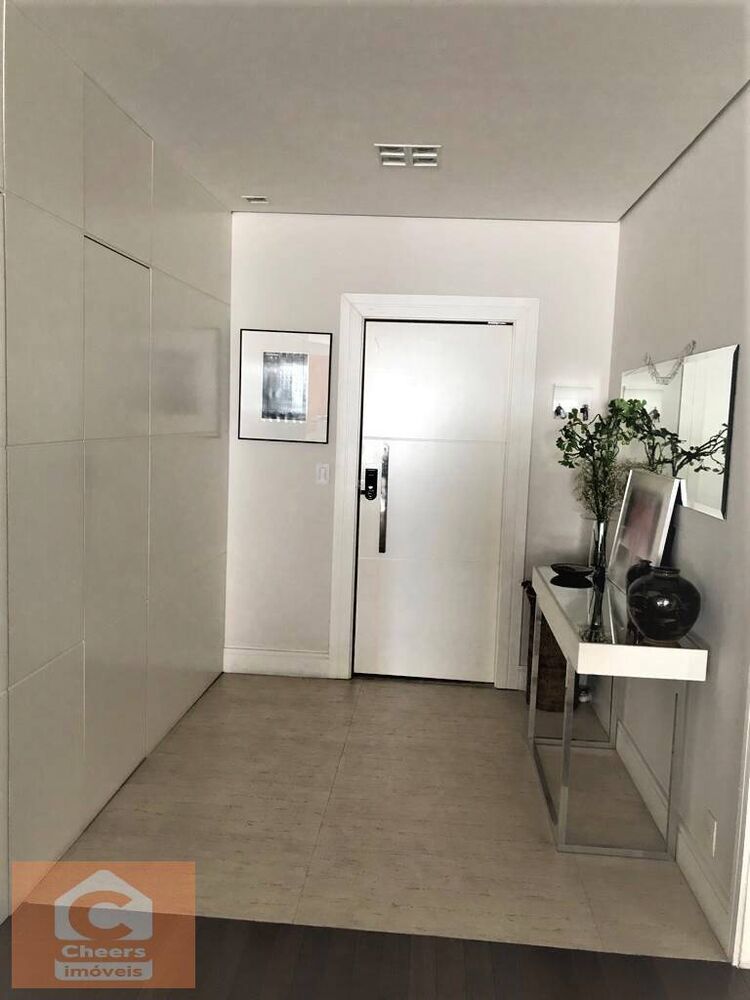 Apartamento, 3 quartos, 220 m² - Foto 1
