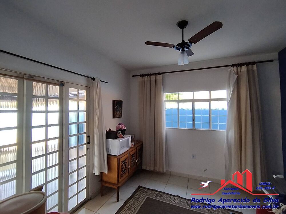 Chácara, 4 quartos, 858 m² - Foto 2
